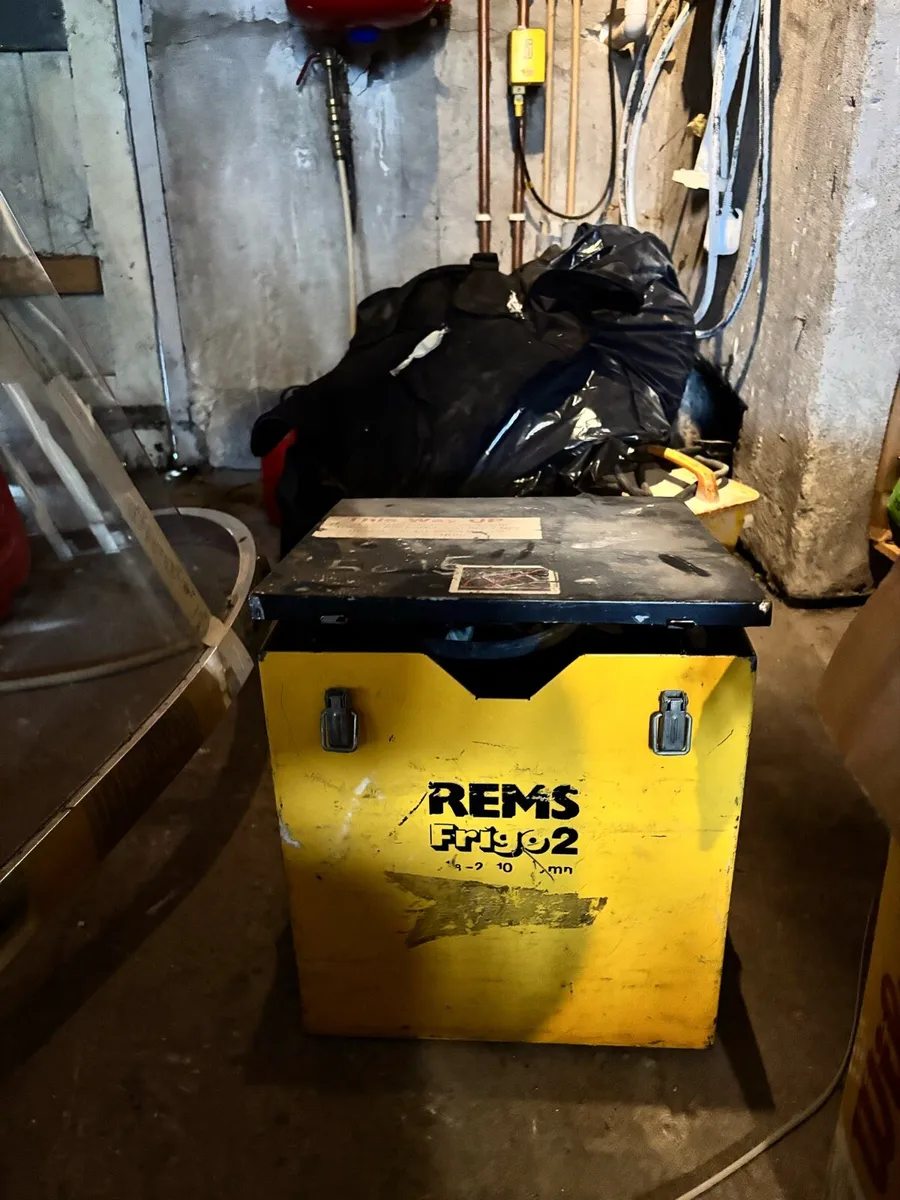 Plumbers pipe freezer - Image 1
