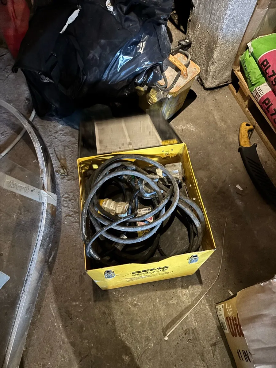 Plumbers pipe freezer - Image 2