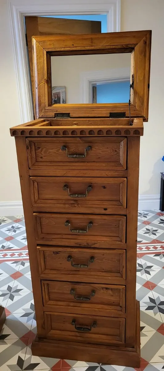 Chests of Drawers - Image 2