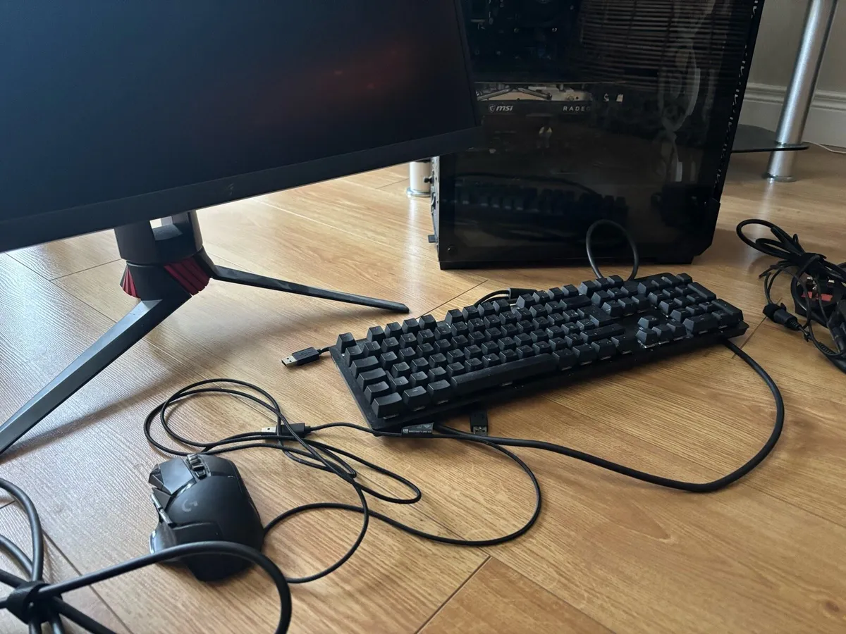 Gaming PC Bundle (Keyboard, Mouse, Monitor) - Image 4