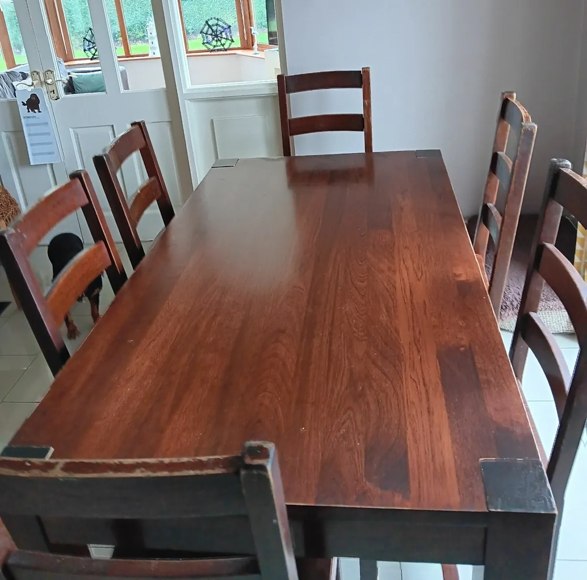 Table and Chairs - Image 3