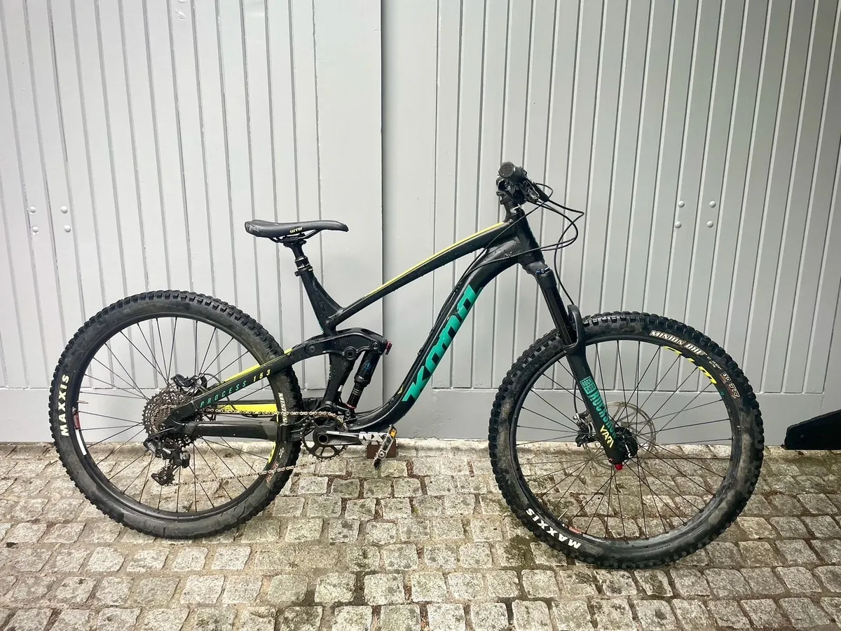 Kona Process 153 AL (27.5”) - Large Frame - Rocksh - Image 1