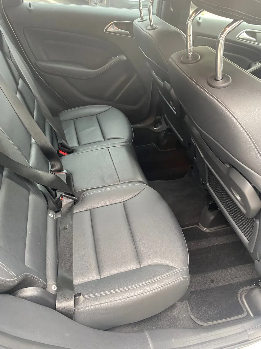 Mercedes-Benz B-Class  14000km - Image 4