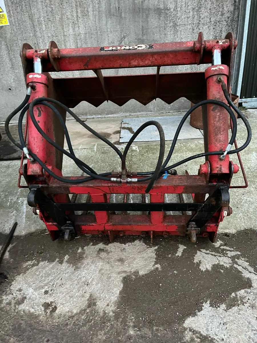 Wrought Iron Gate, Creep Feeders, Conor Shear Grab - Image 2