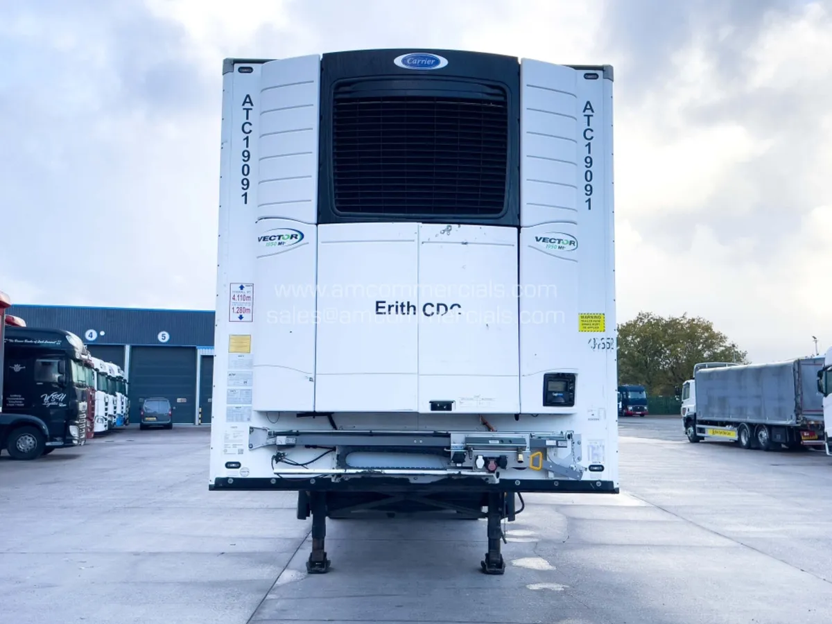 2019 SCHMITZ CARGOBULL TWIN EVAP FRIDGE TRAILER - Image 2