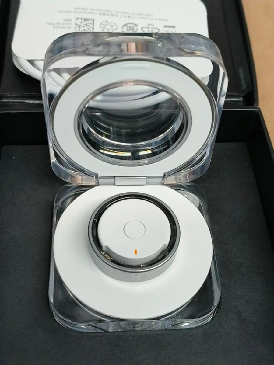 Genuine Samsung Galaxy Fitness Ring Charger Crystal Case Cradle Dock Different Sizes (New Open Box) - Image 3