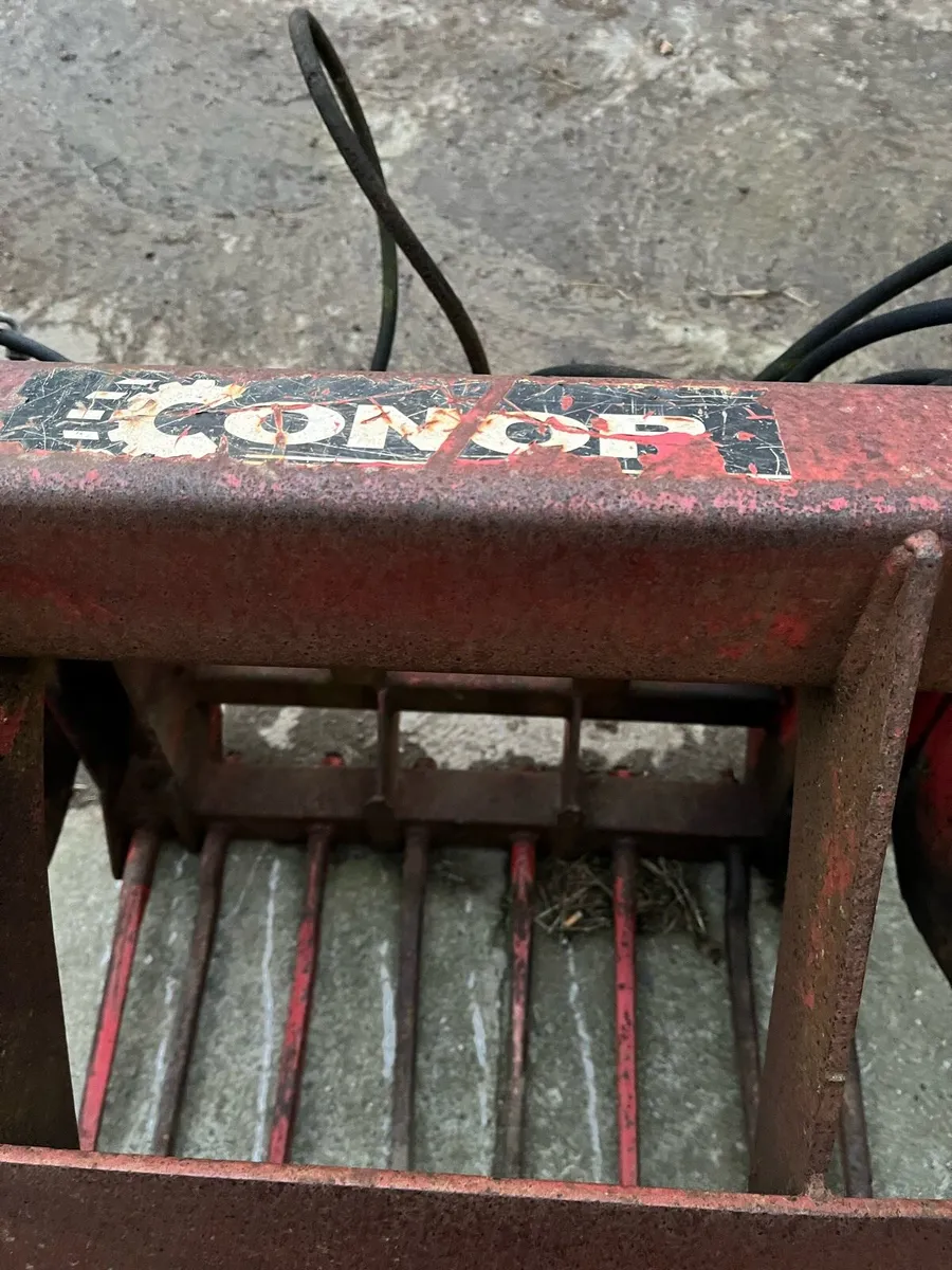 Wrought Iron Gate, Creep Feeders, Conor Shear Grab - Image 4