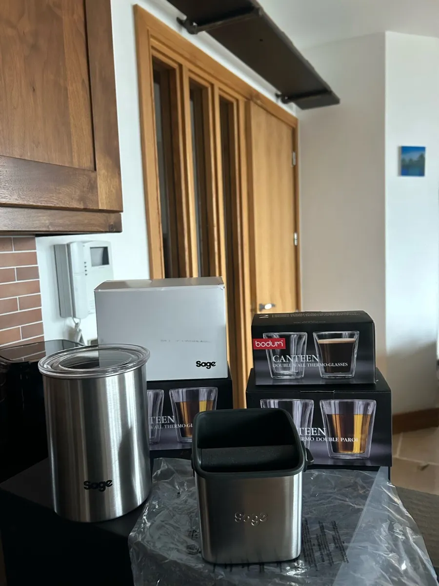 Brand New Sage Barista Kit For Domestic Use - Image 1
