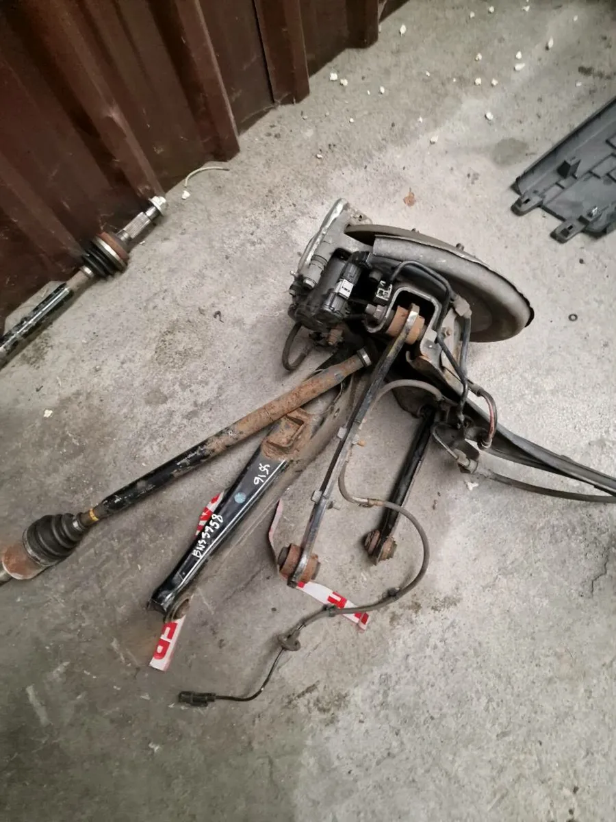 Mitsubishi outlander Phev Parts - Image 4