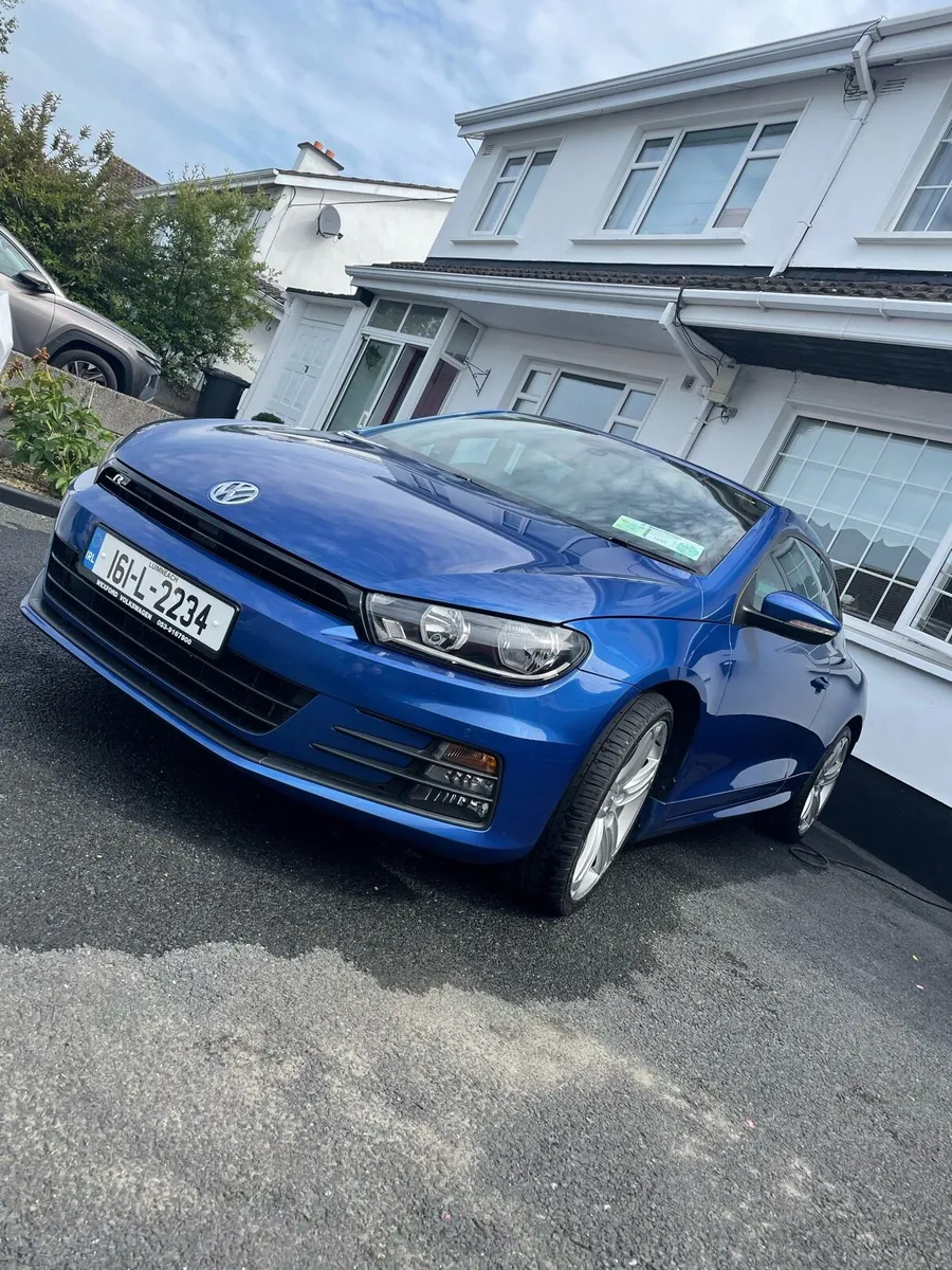 2016 Volkswagen Scirocco Sport R-Line 2.0 TDI - Image 2