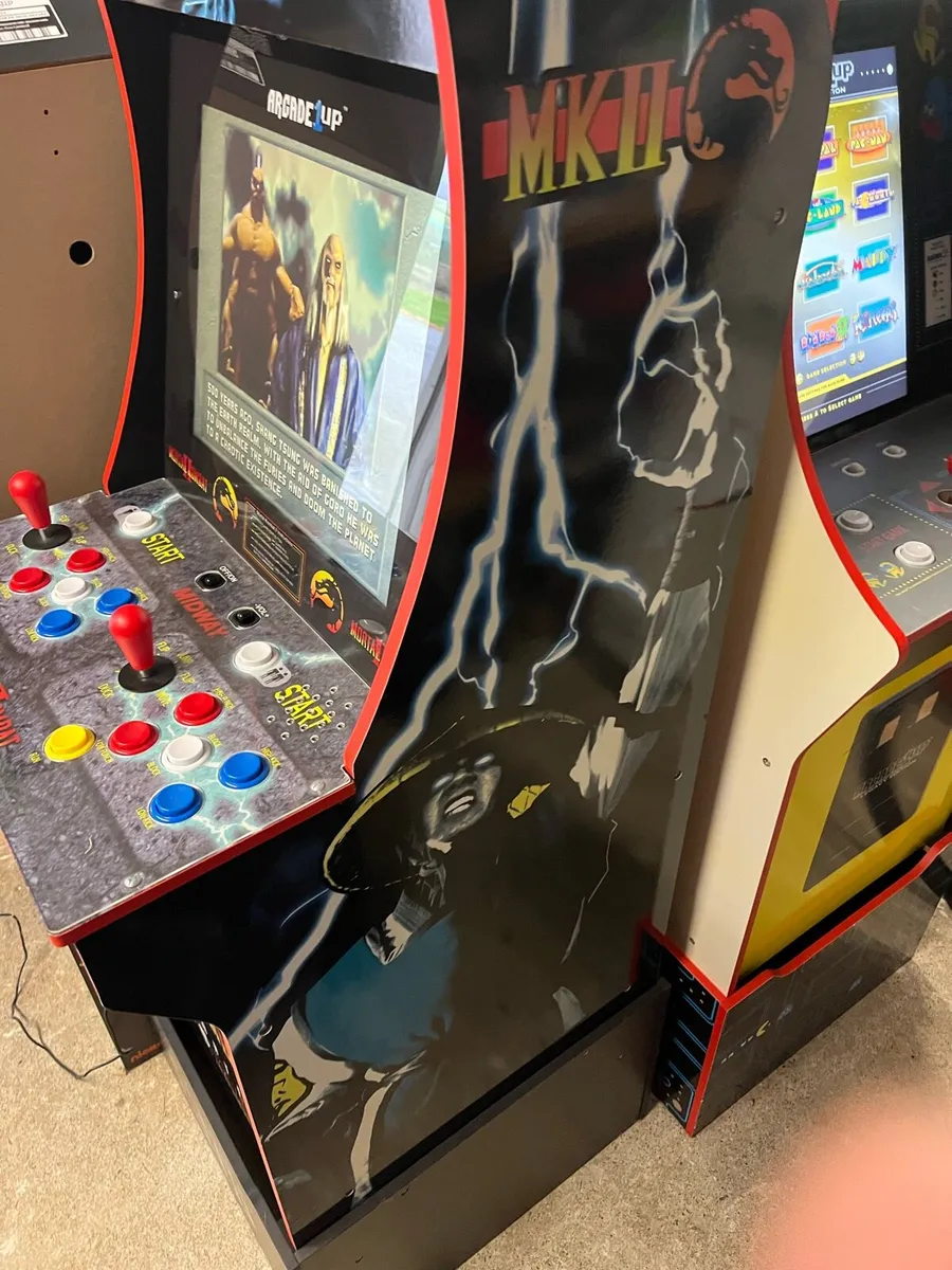 Mortal kombat 1 up Arcade machine - Image 4