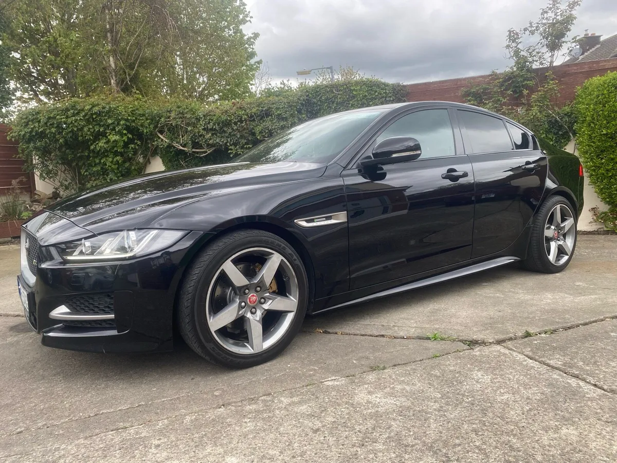 Jaguar XE 2.0d R sport 180 manual - Image 2