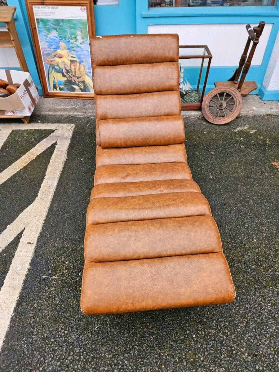 Vintage Mid Century Lounger - Image 1