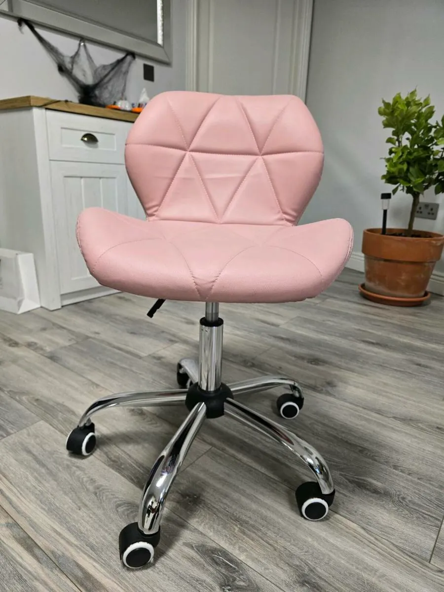 Desk Chair for Free - Image 2