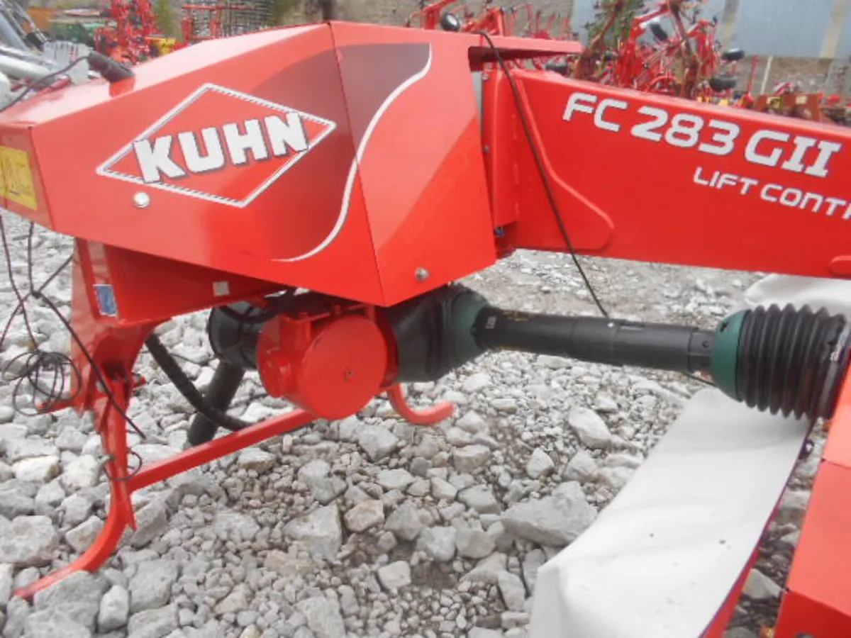 KUHN 283GII, 9' MOWER CONDITIONER - Image 3
