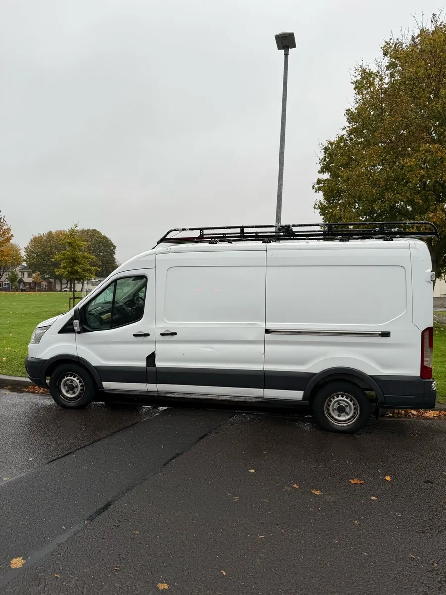 Van - Image 4