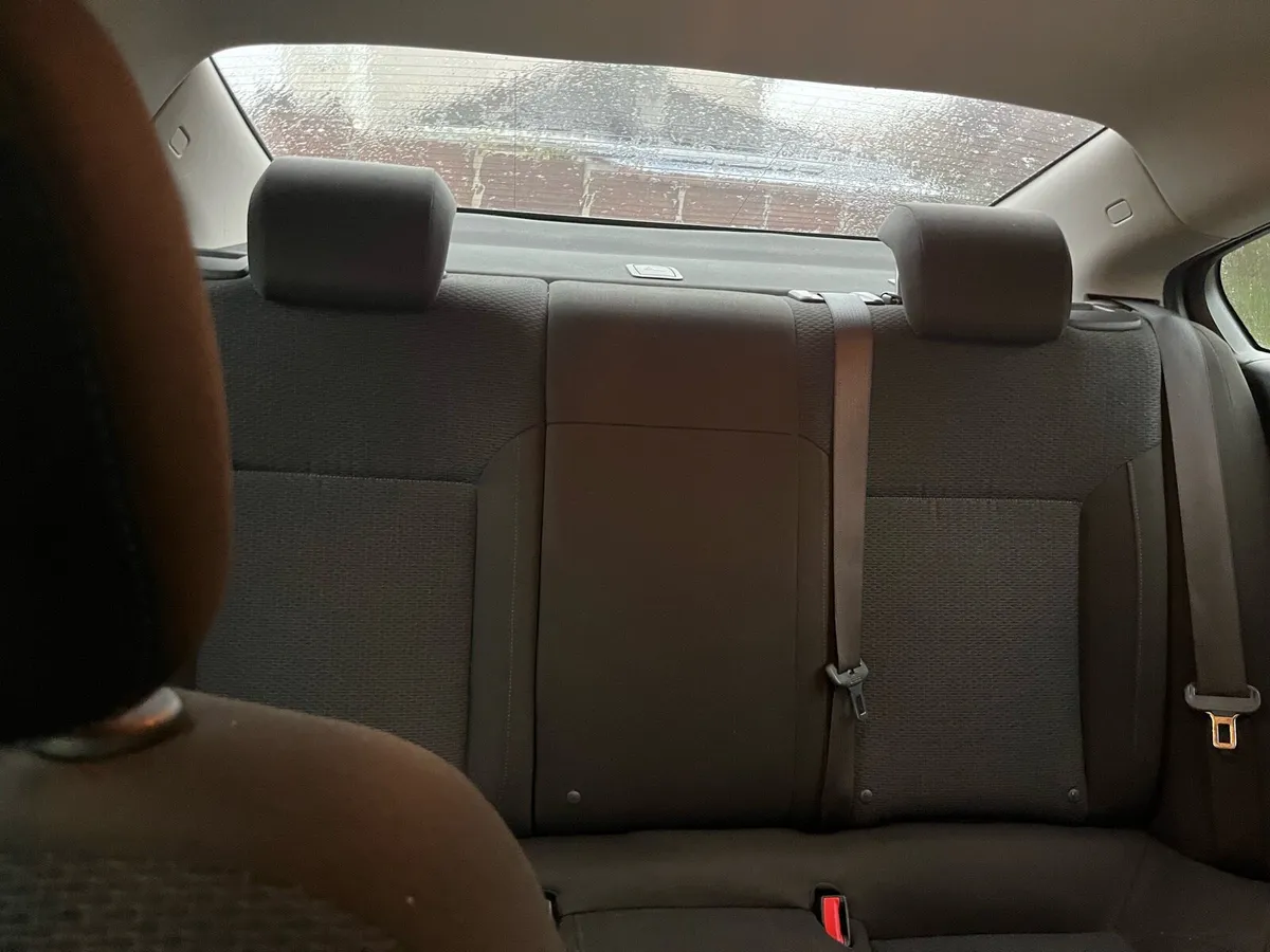 Car - Image 2