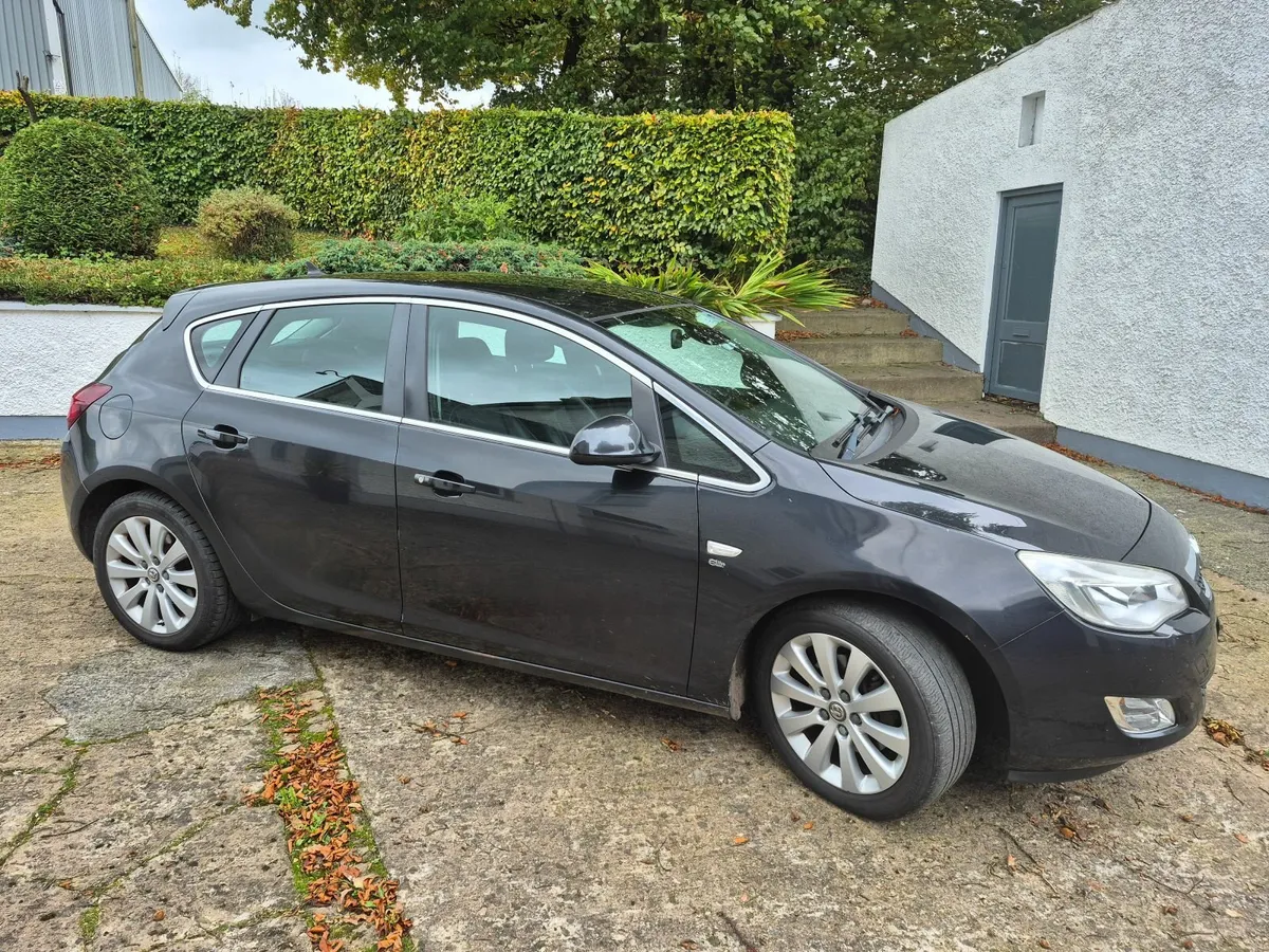 Vauxhall Astra 2011 - Image 3