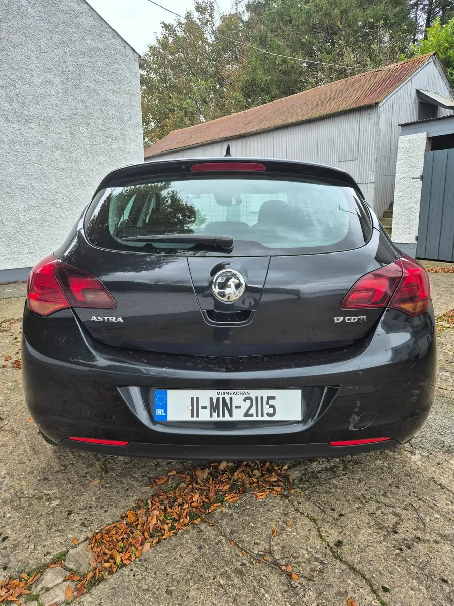 Vauxhall Astra 2011 - Image 4
