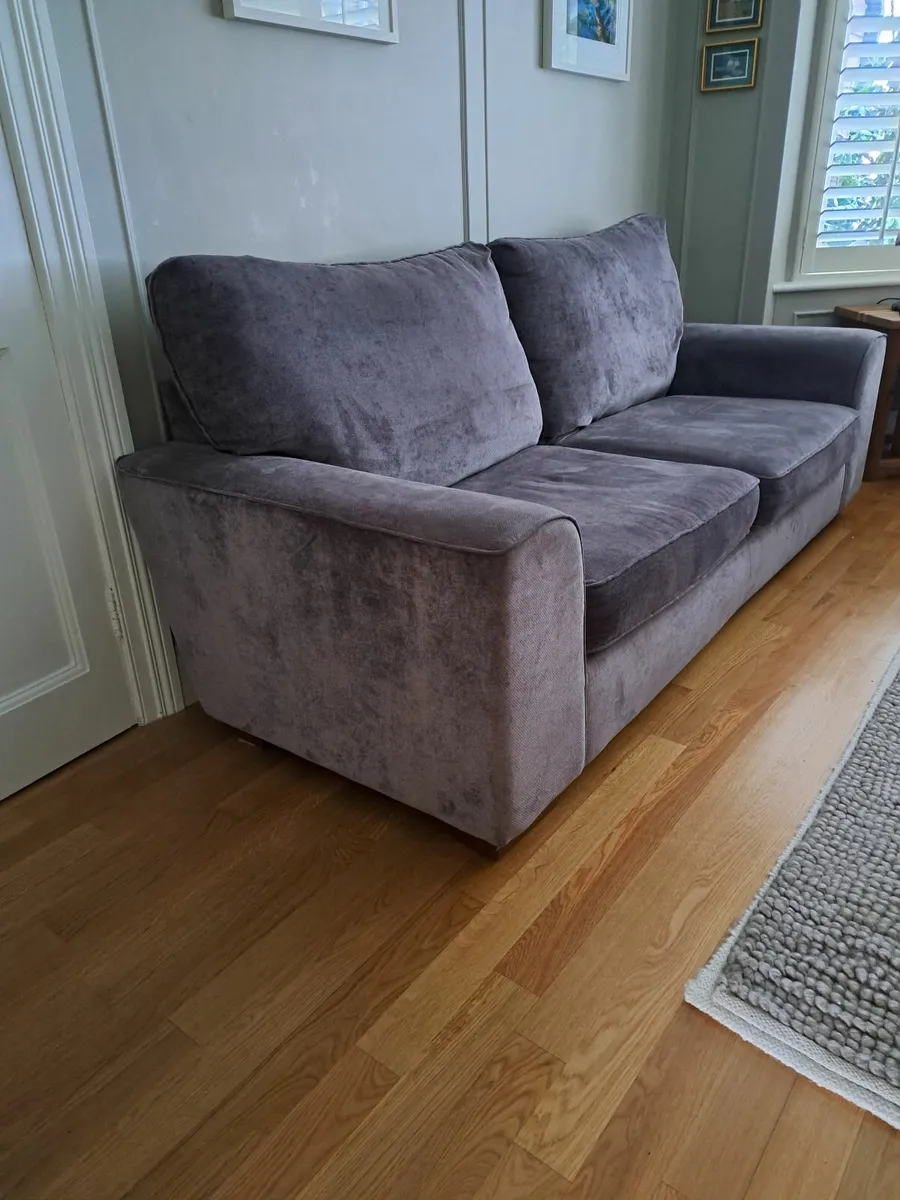 Couch - Image 3