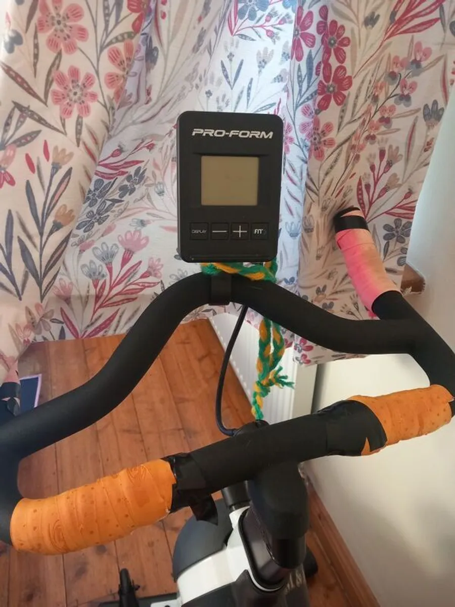 Proform Tour de France indoor exercise bike - Image 3
