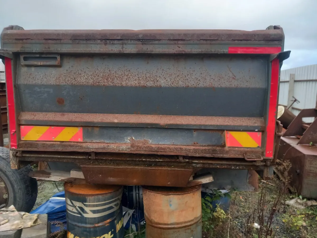 8 Wheeler Tipper Body - Image 1