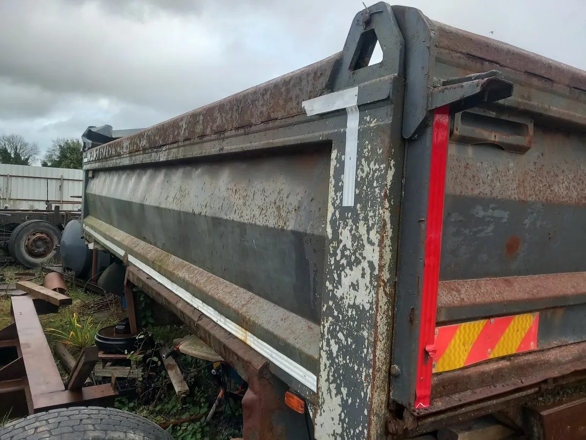 8 Wheeler Tipper Body - Image 3