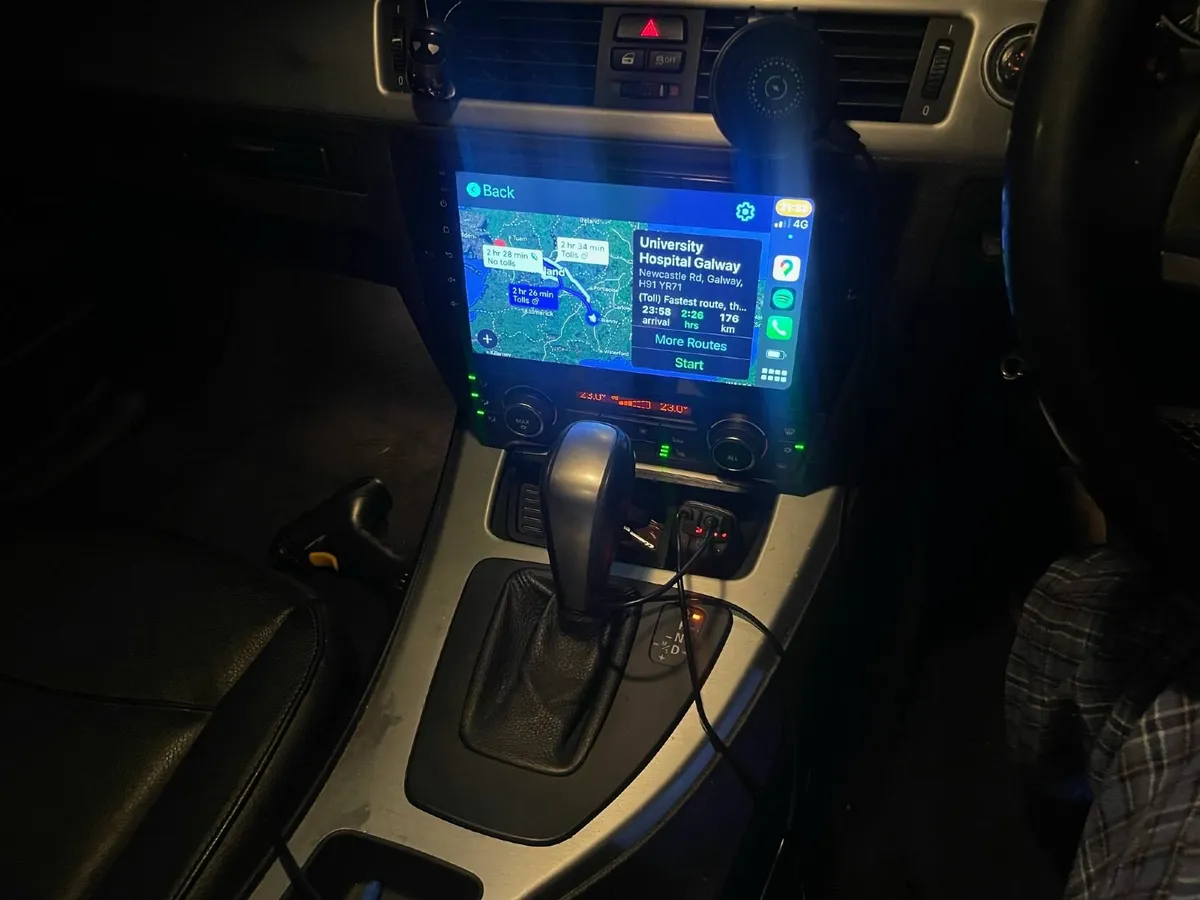 BMW 3-Series 2012 - Image 2