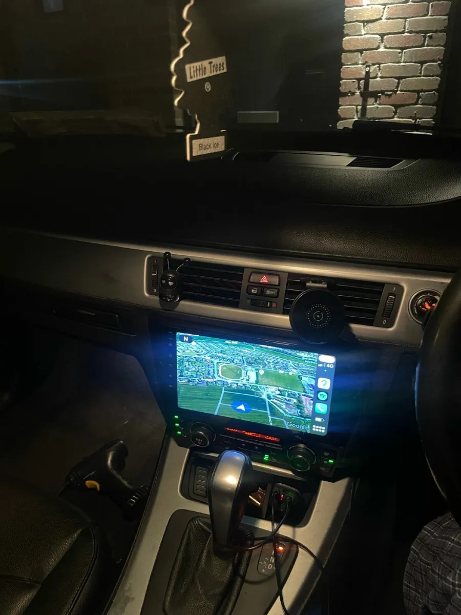 BMW 3-Series 2012 - Image 4