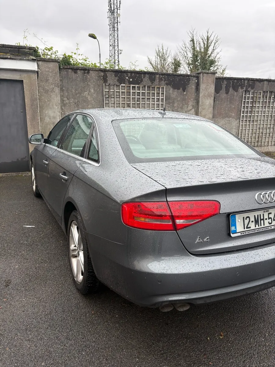 Audi A4 - Image 2