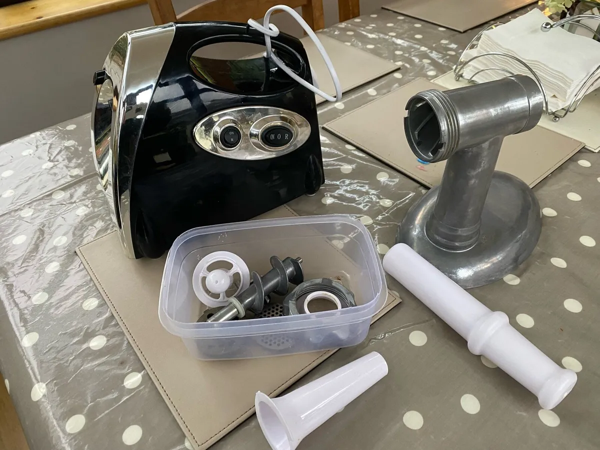 Electric meat grinder / sausage maker. - Image 1