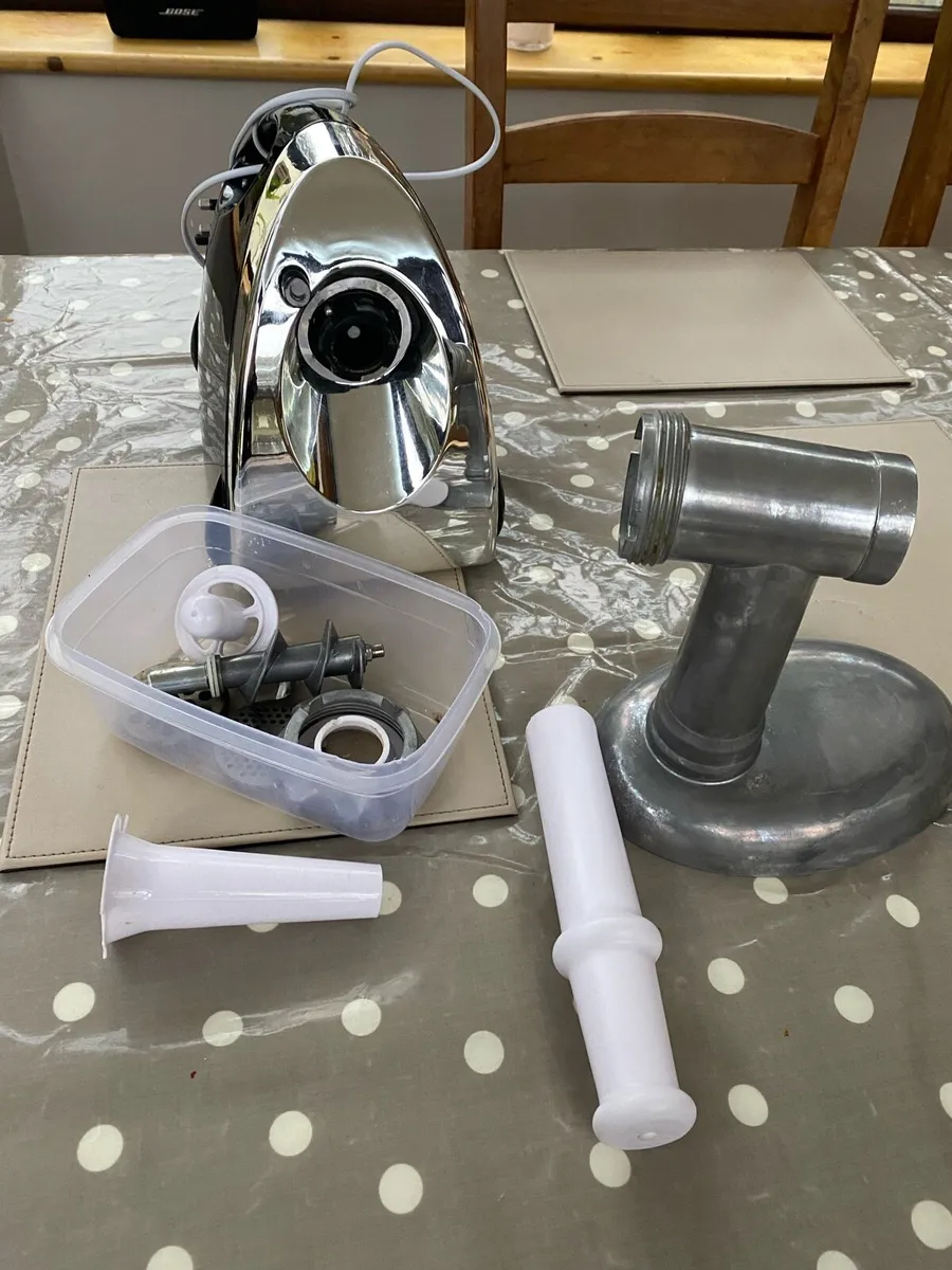 Electric meat grinder / sausage maker. - Image 2