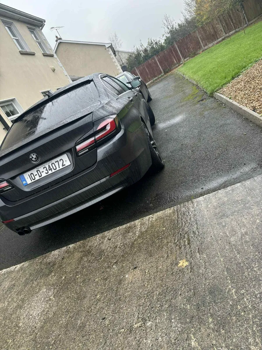 Car - Image 2