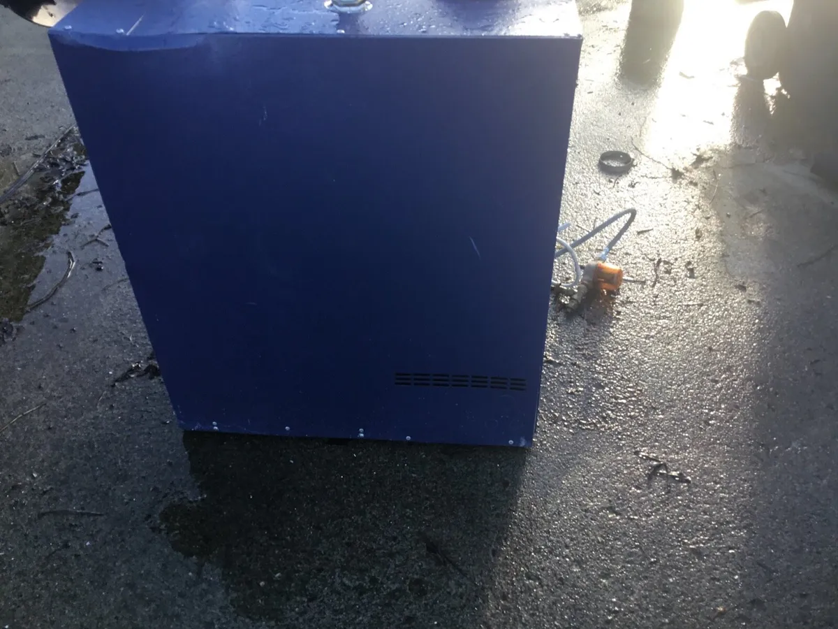 Warmflow condensing oil boiler - Image 2