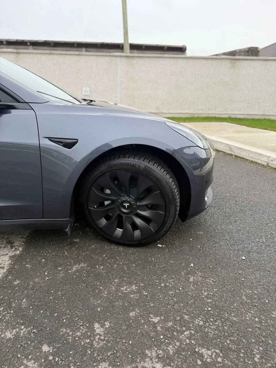 Tesla Model 3 2021 LFP Battery + Heatpump - Image 3