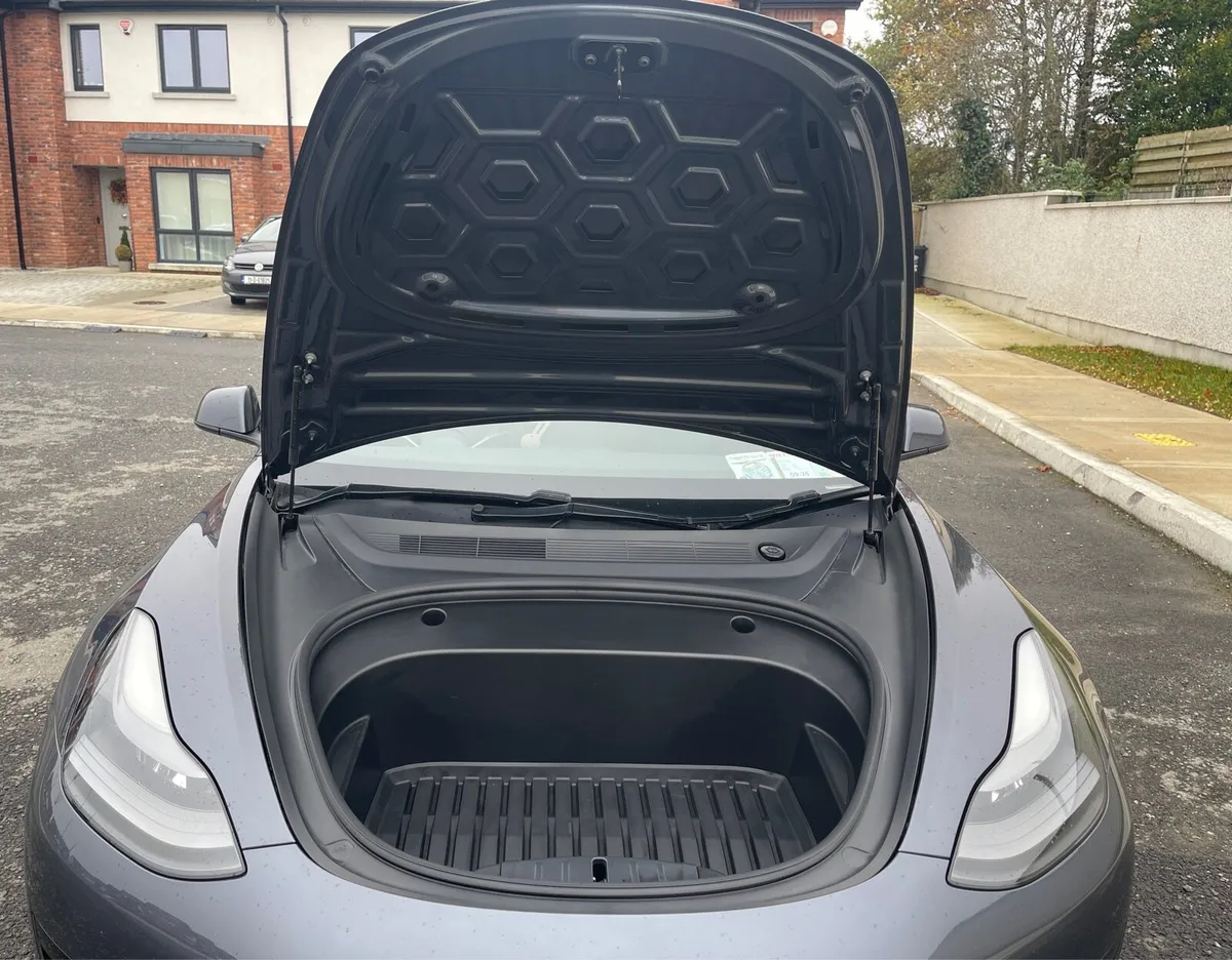 Tesla Model 3 2021 LFP Battery + Heatpump - Image 4