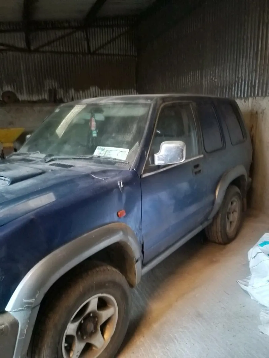 Isuzu Trooper - Image 2