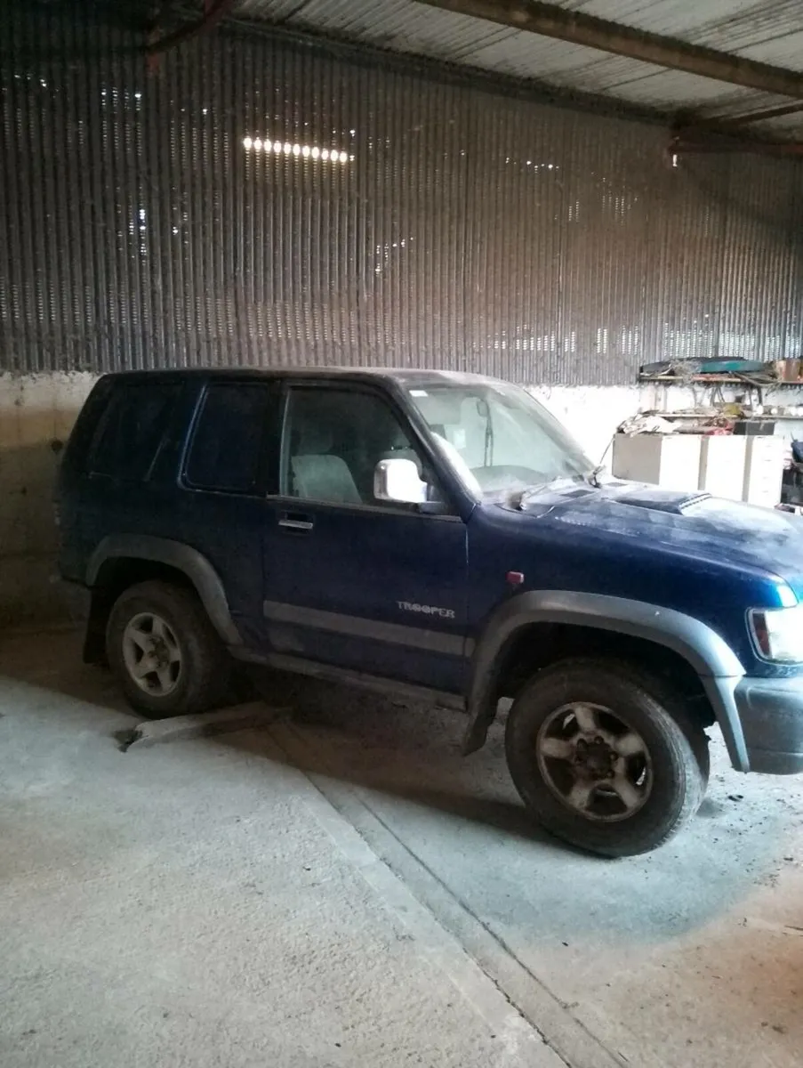 Isuzu Trooper - Image 3