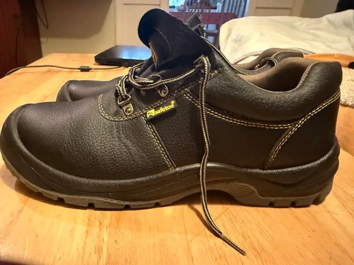 Work boots, safety shoes - Image 4