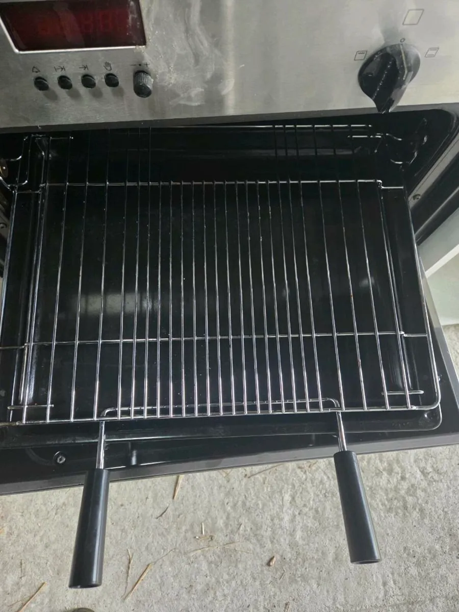 Oven - Image 4