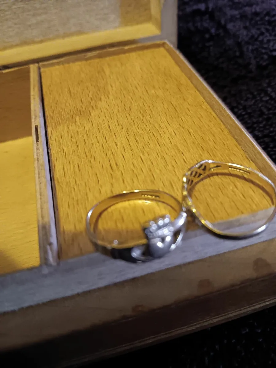 9ct gold rings - Image 3