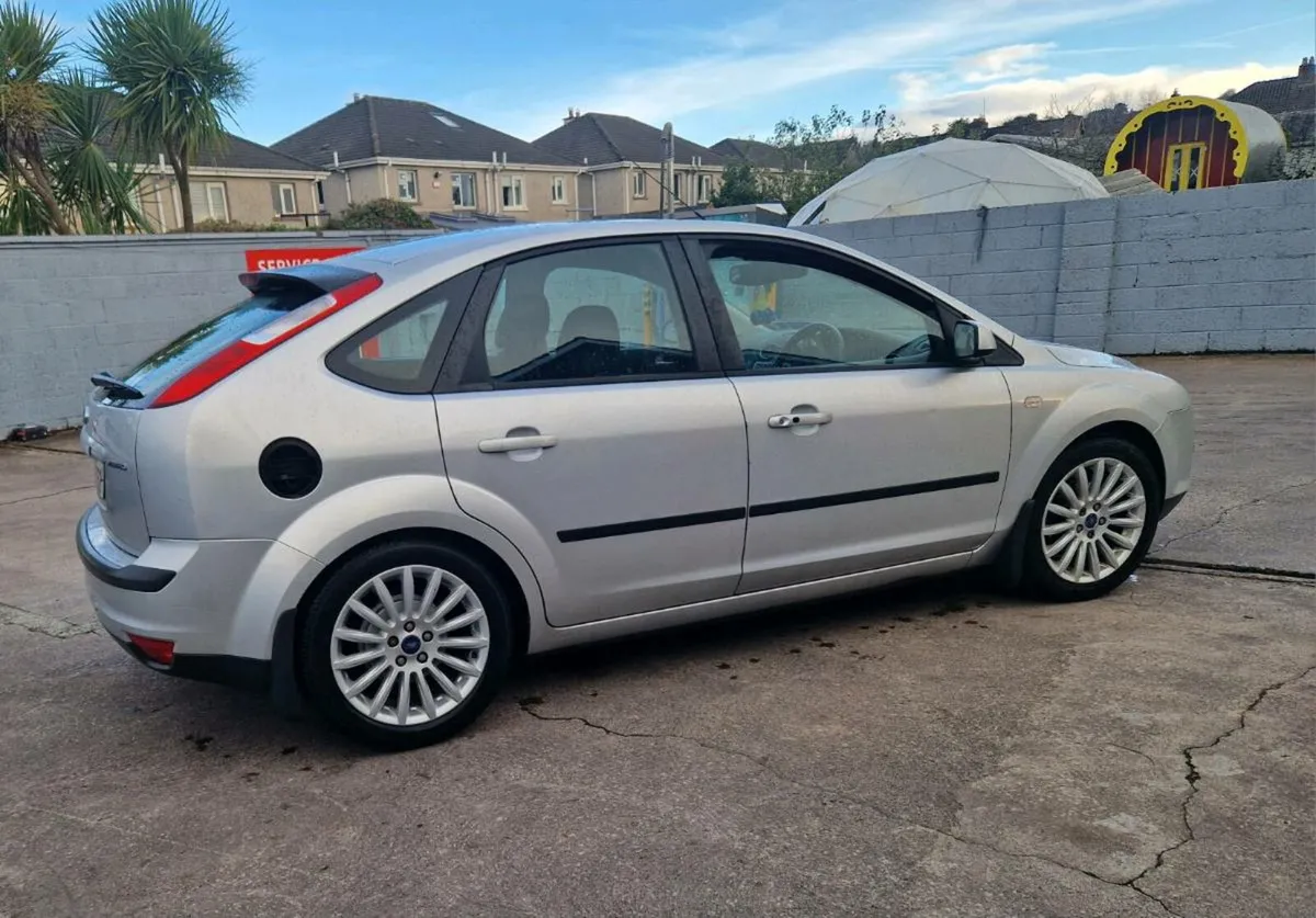 2008 Ford Focus - Image 4