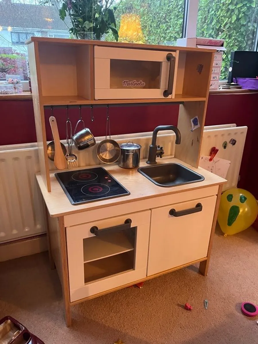 Toy Kitchen - Image 1