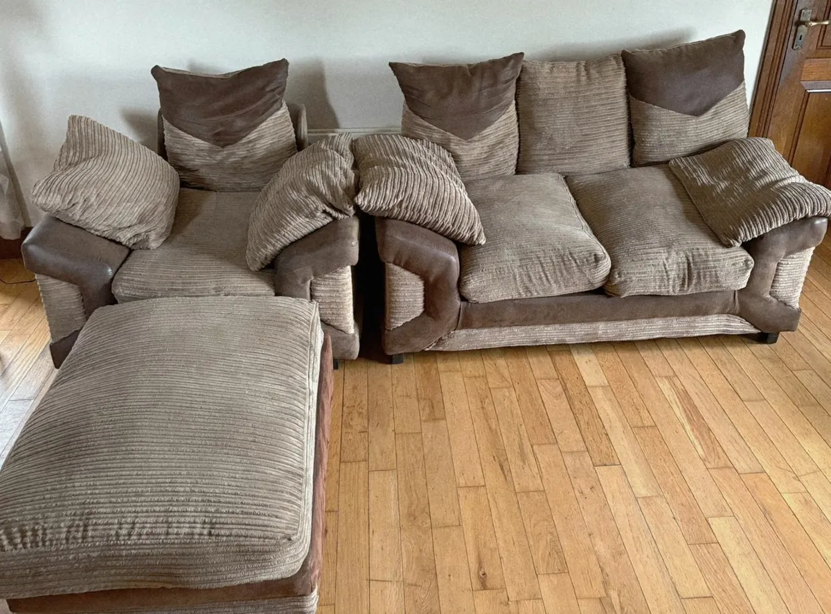 2 Couches and 1 armchair and footstool - Image 1