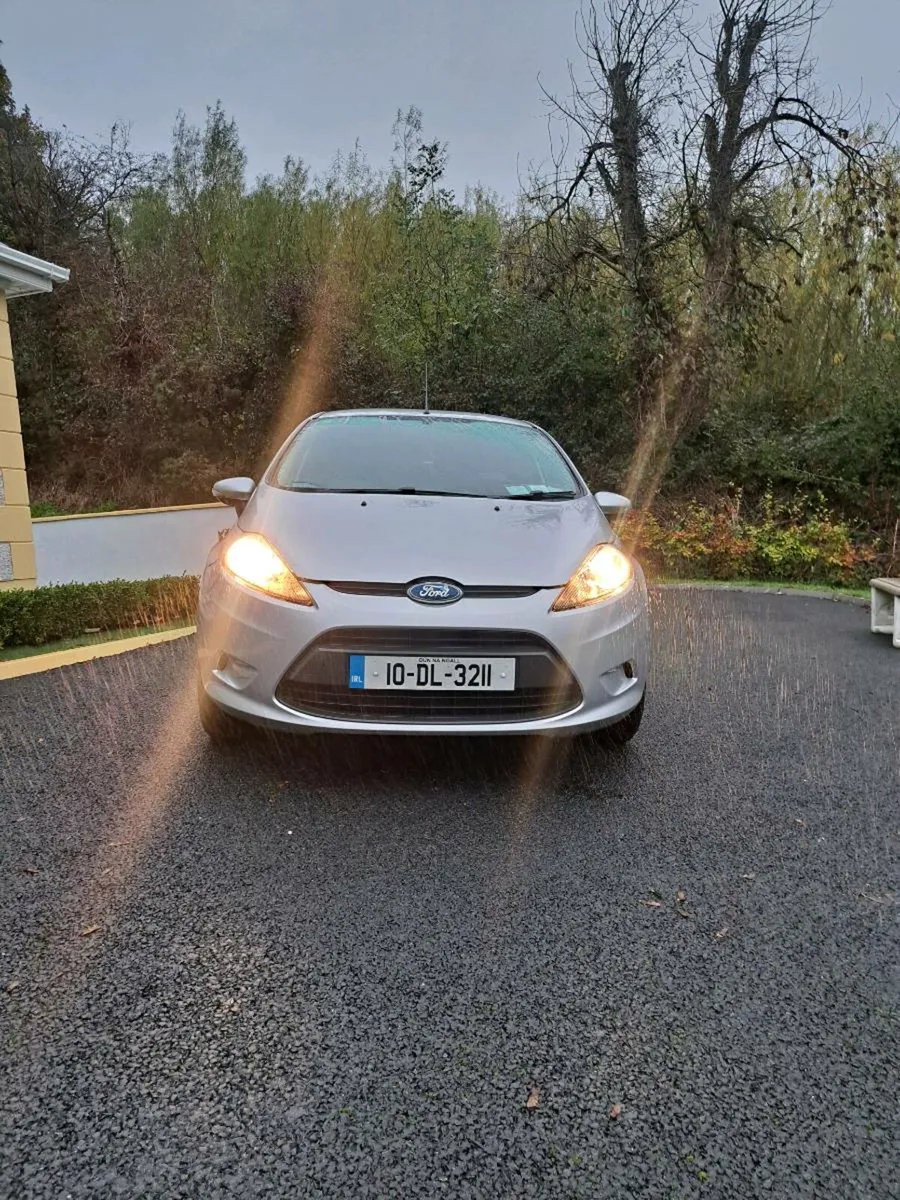 Ford fiesta - Image 2
