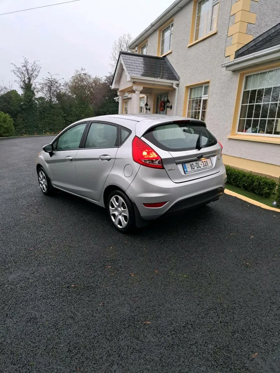 Ford fiesta - Image 4
