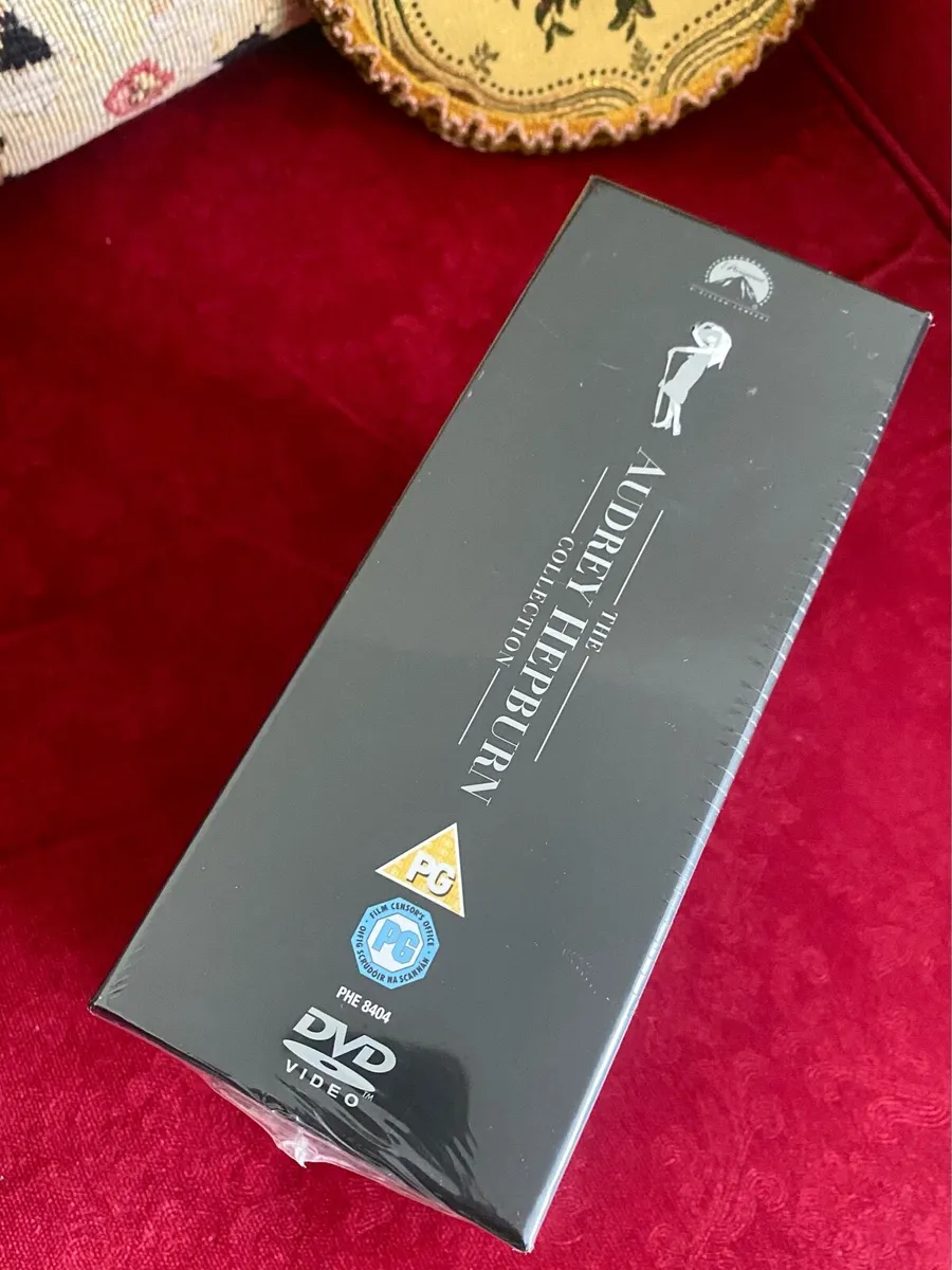 Audrey Hepburn DVD Box Set - Image 4