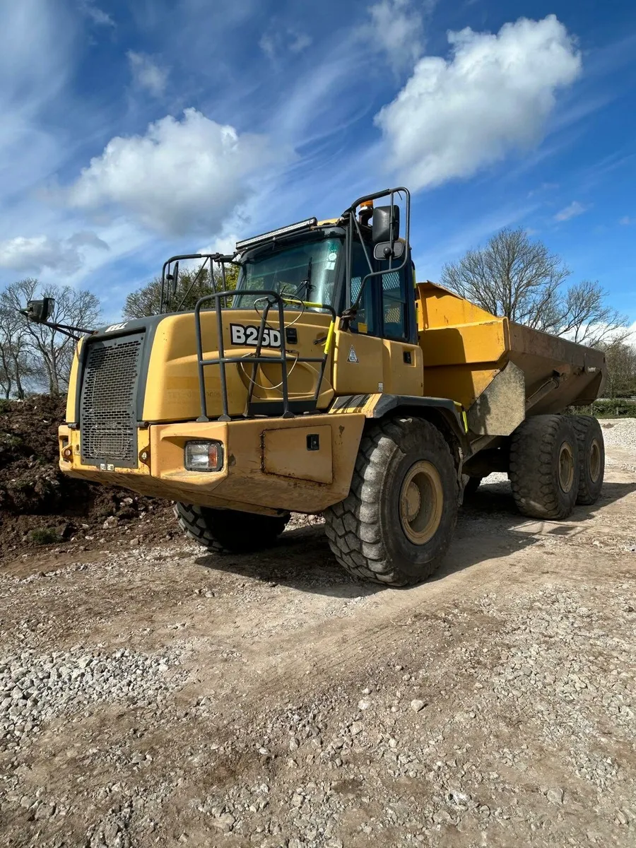Bell B25D Dumptruck - Image 1
