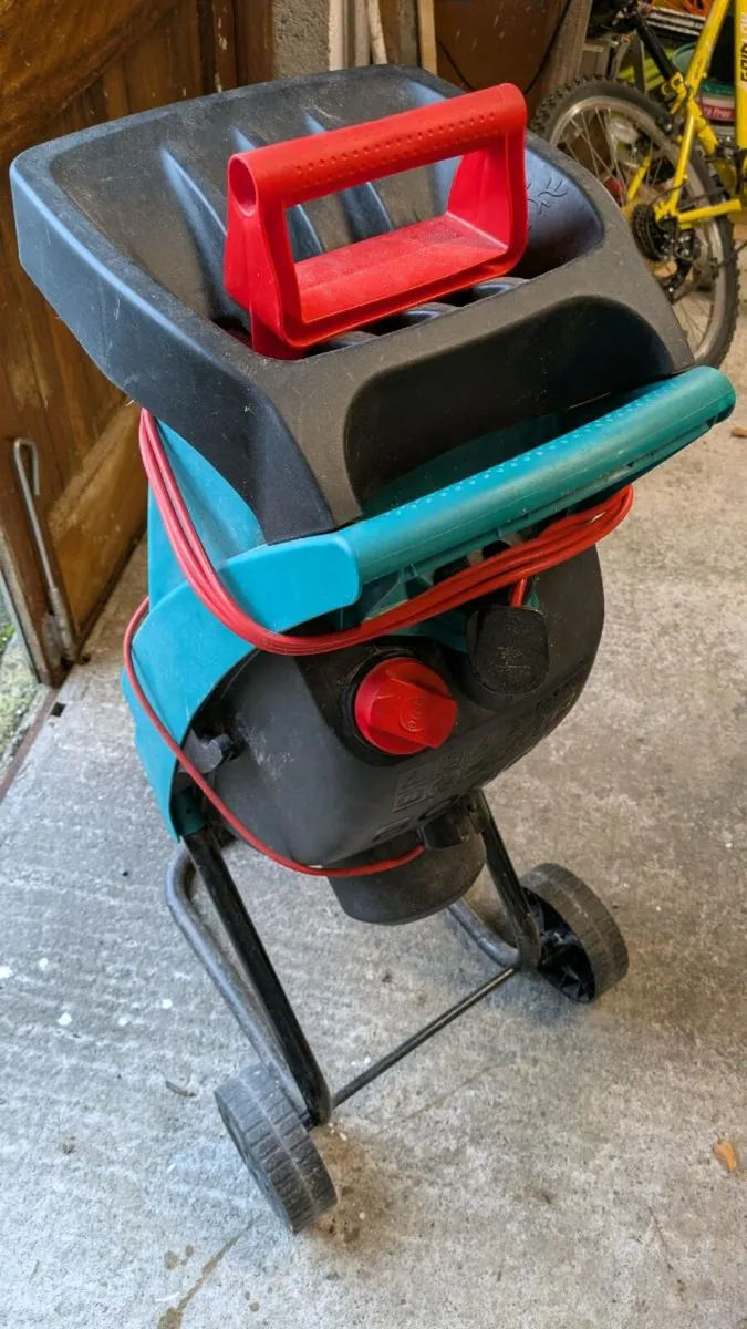 Bosch garden shredder - Image 3