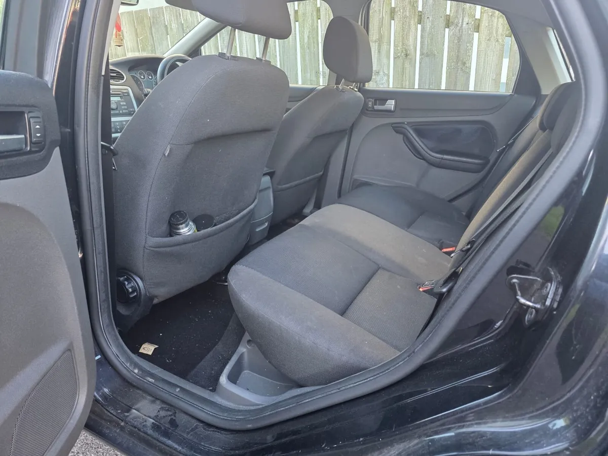 Ford Focus 2008 - Image 2